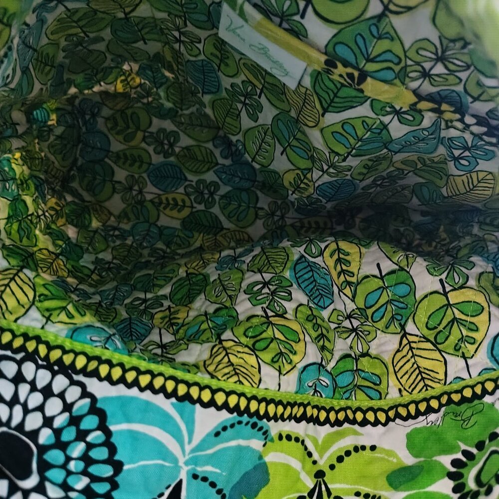 Vera Bradley 5 piece set - Picture 9 of 16